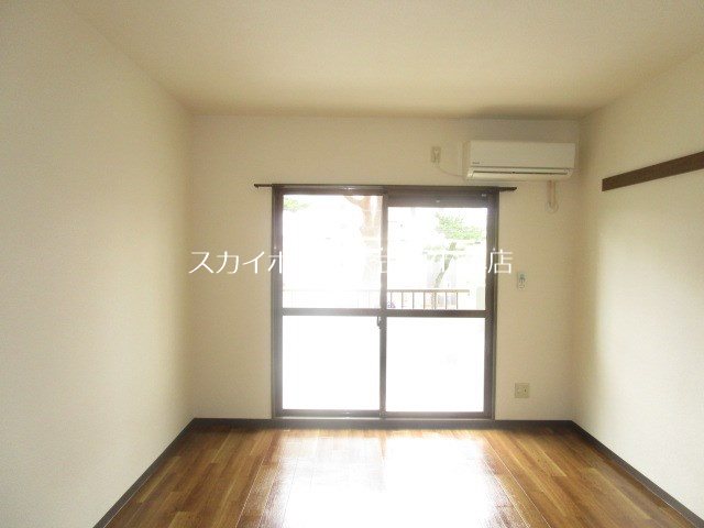 初生マンション ベッドルーム