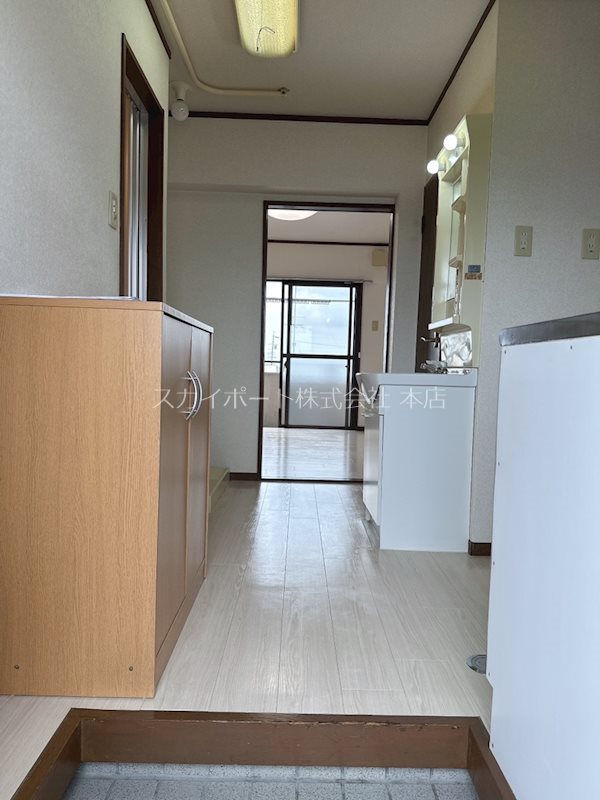 べェーべ1996 玄関