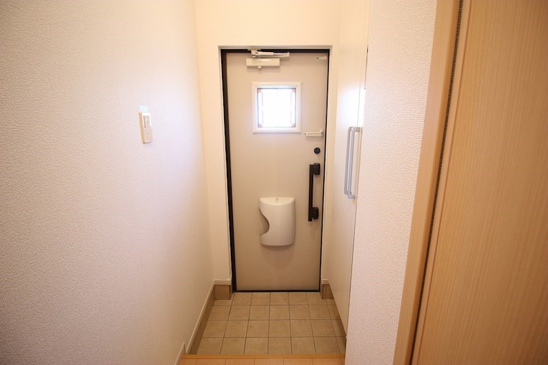 プリムローズⅡ 玄関