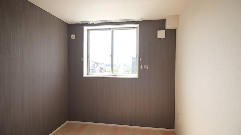 プラムガーデン ベッドルーム