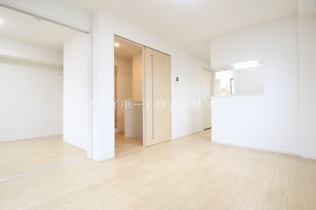 サンリット泉 リビング