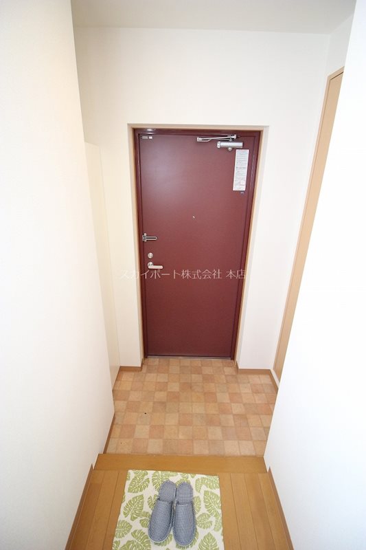 ル・リオン半田山 玄関