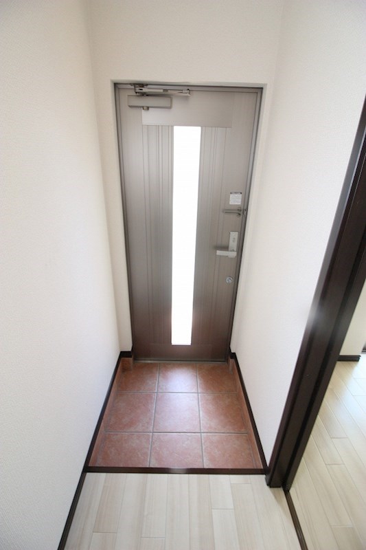 メゾネット初生 玄関