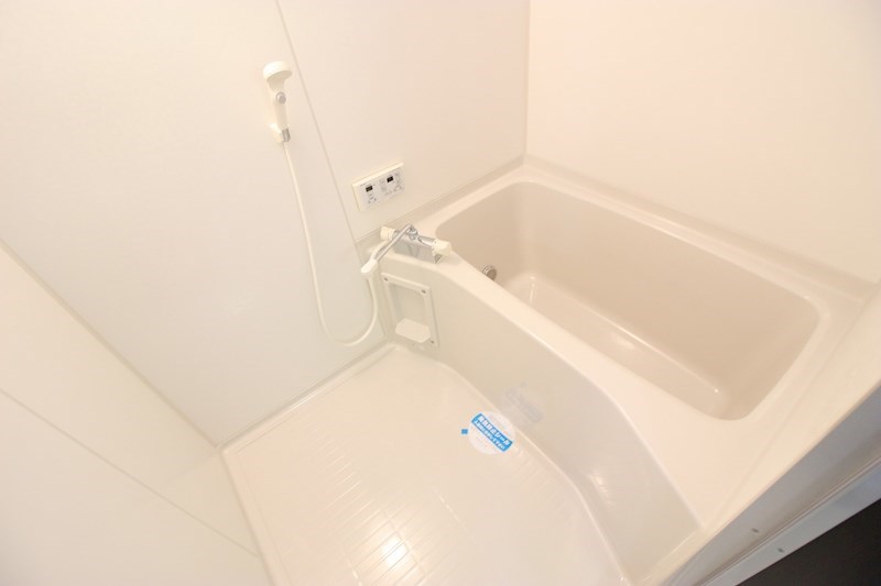 メゾネット初生 風呂画像