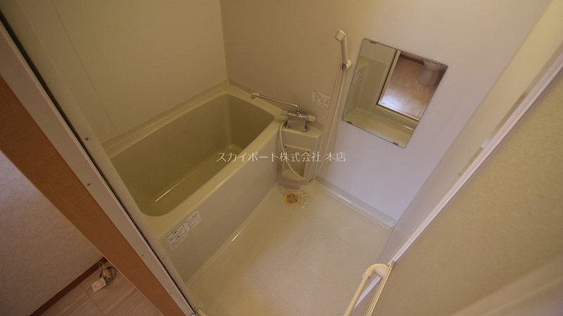 アビニヨン 風呂画像