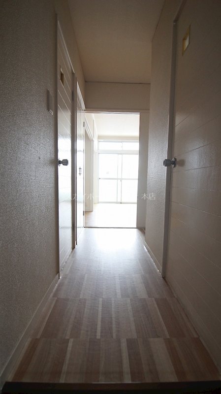 ファミール 玄関