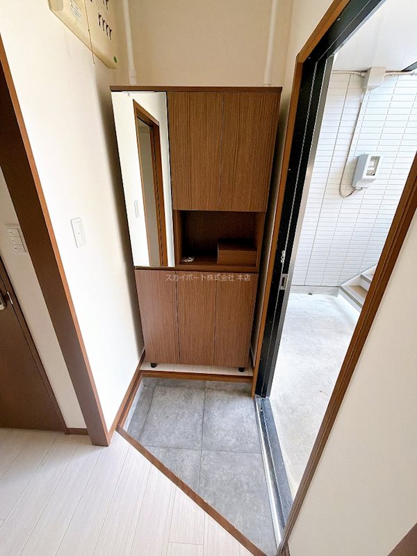 ディアージュD 玄関