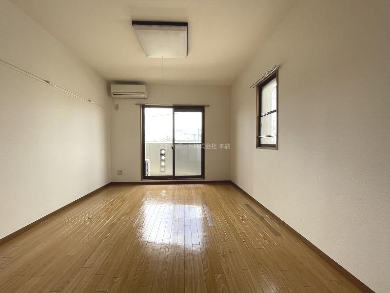 スターターハウス ベッドルーム