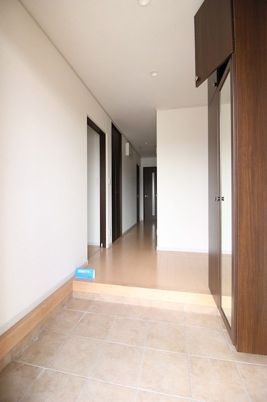 グランティアラ    玄関