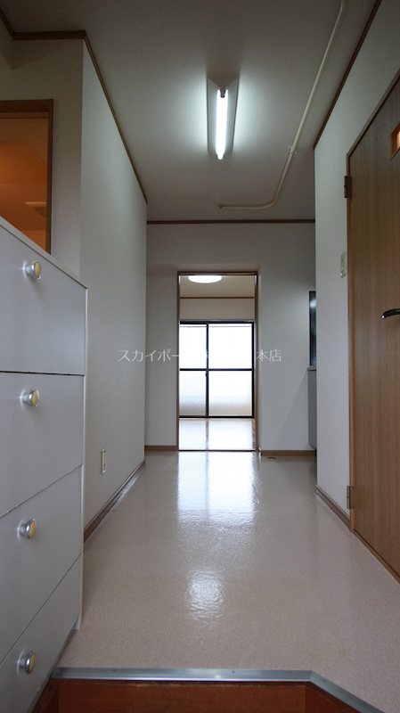 レイクルイーズ 玄関