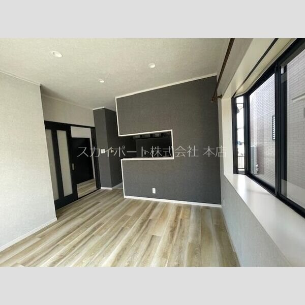 高丘西貸家 リビング