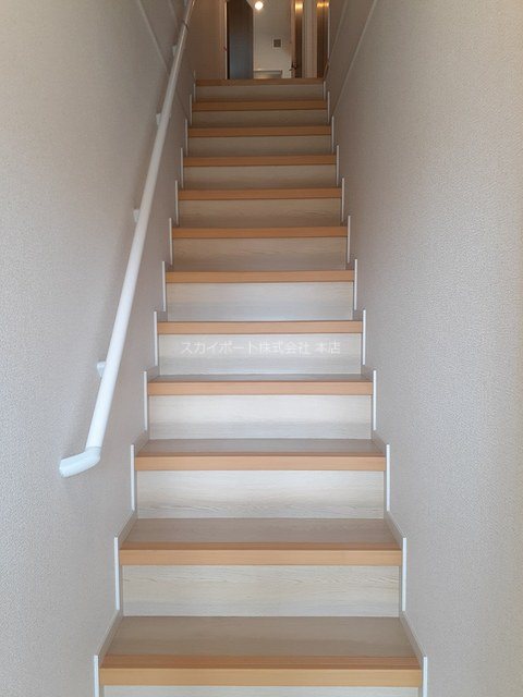 ウエストメロウ 玄関