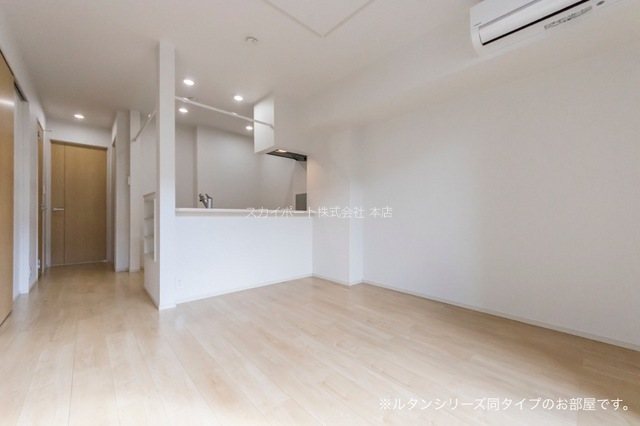 ノーブル リビング