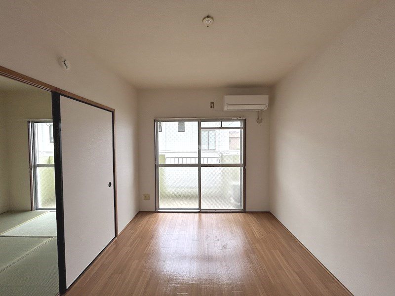 ウイング高丘Ⅱ リビング