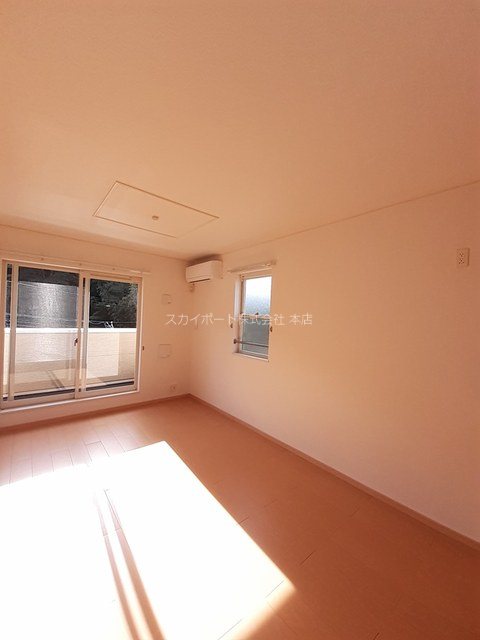 メゾン　カクタス リビング