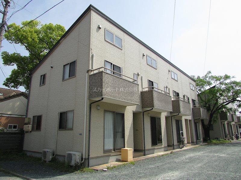 モンシャトー幸 G号室 外観