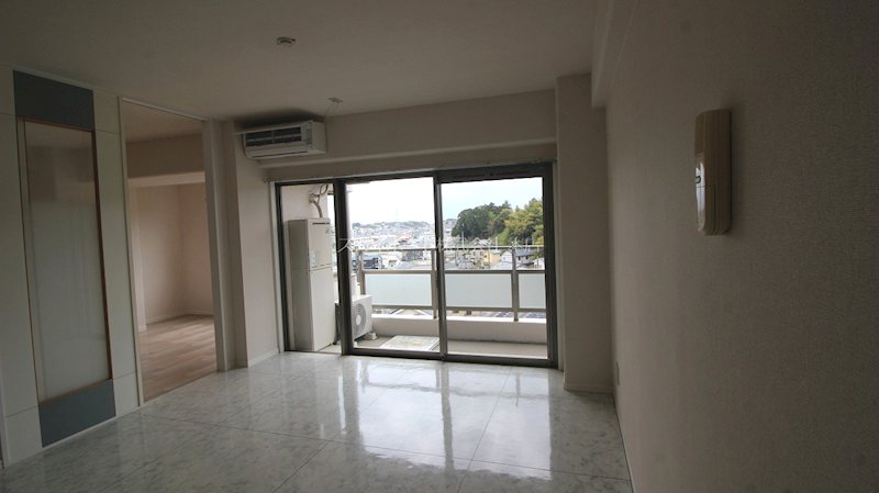 アルコリバーサイド リビング