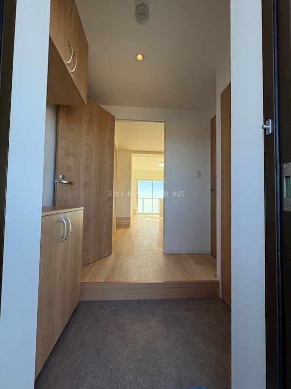 クレール葵西5丁目 玄関