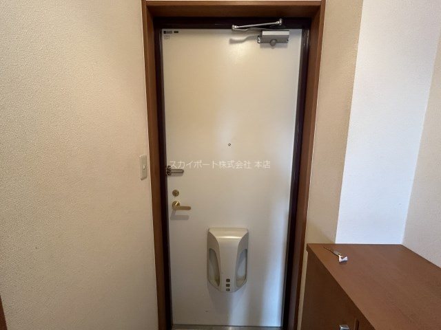 オリオンアパートメント 玄関