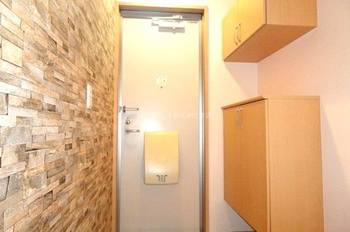 メルベイユ・フロール 玄関