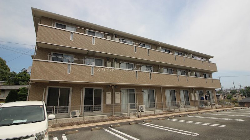 クレイン 外観