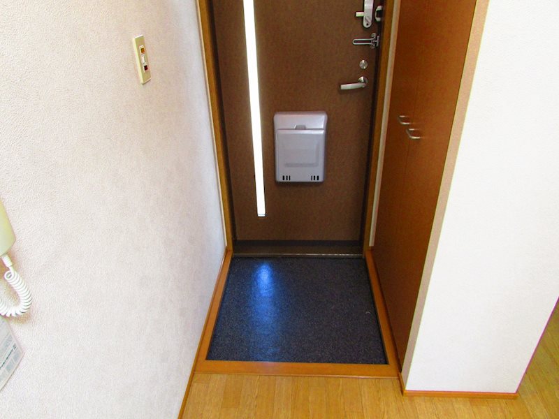 カトレア高丘 玄関