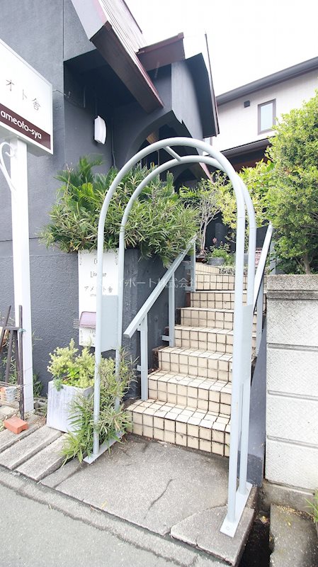 萩丘3丁目貸店舗 玄関