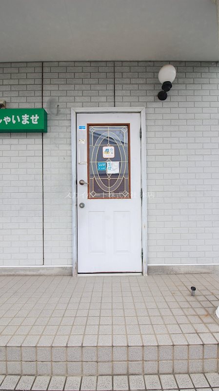 高丘東4丁目貸店舗 玄関