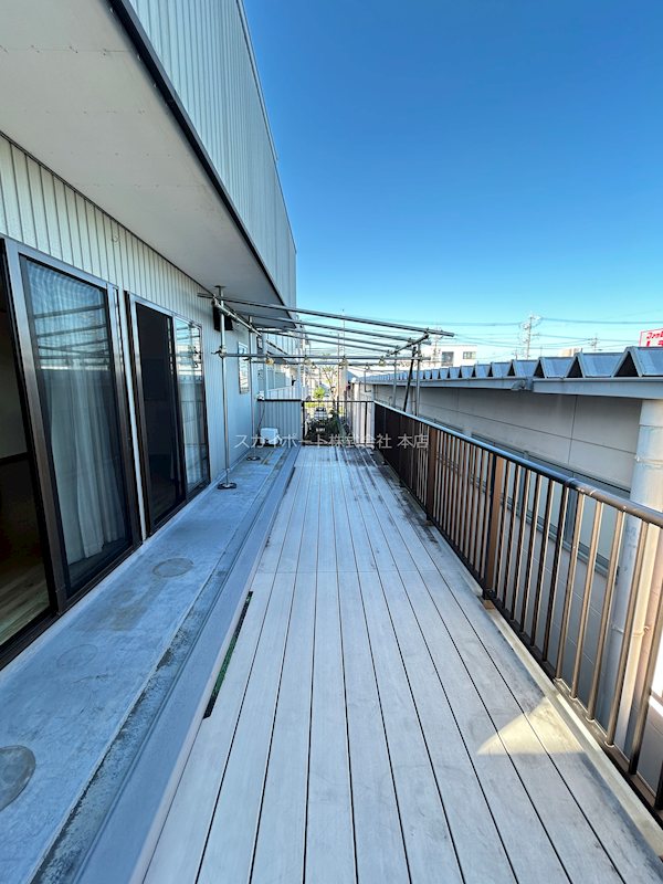 高丘西４丁目戸建て ベランダ