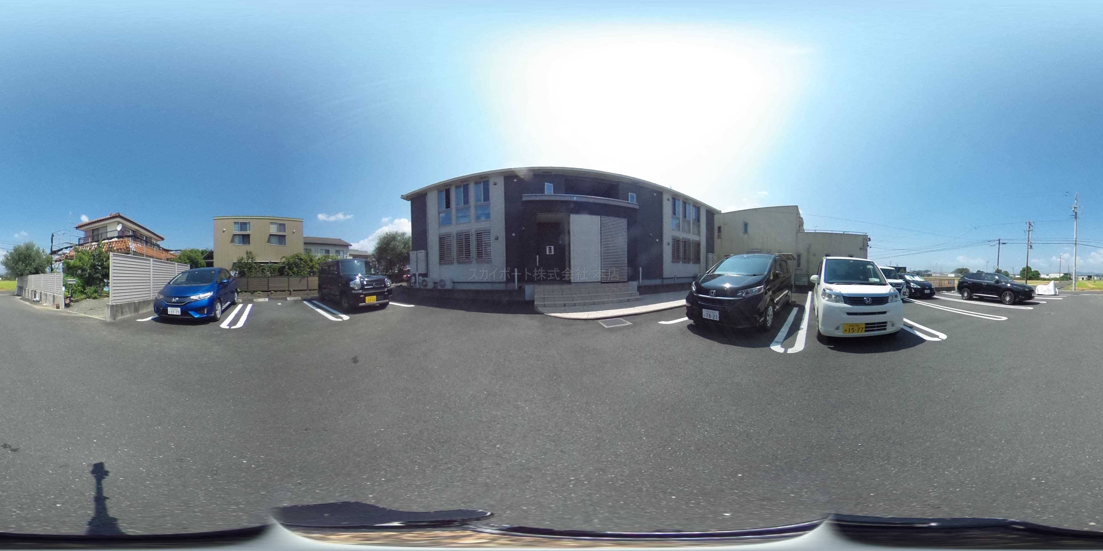カリンの木 外観