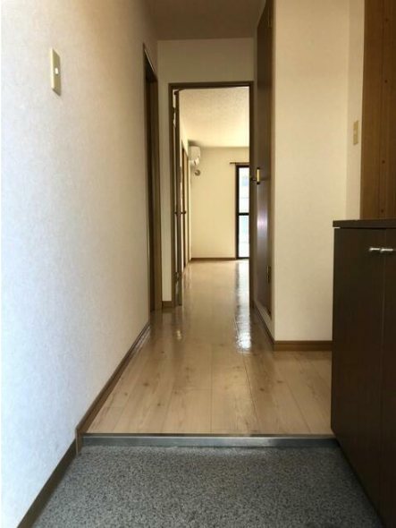 センチュリー２１ 玄関