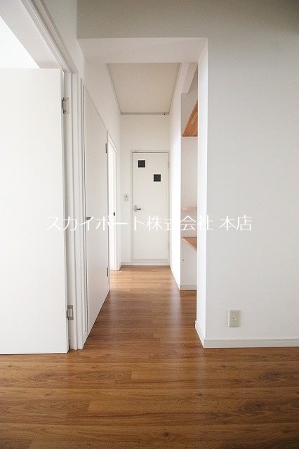ガーデンヒルズWING 玄関