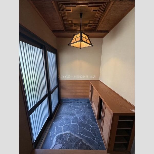 和地山戸建 玄関