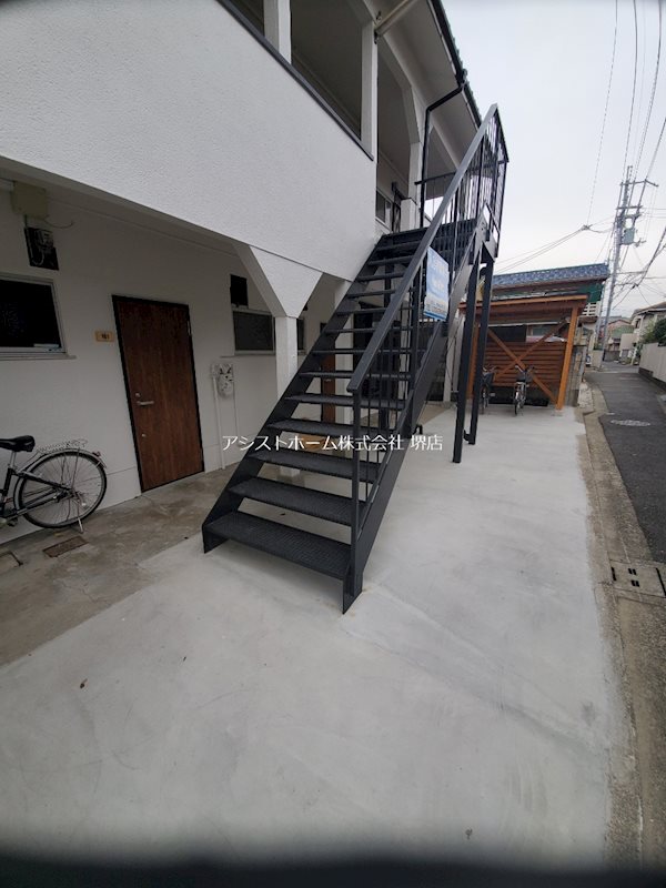 石津の集合住宅 エントランス
