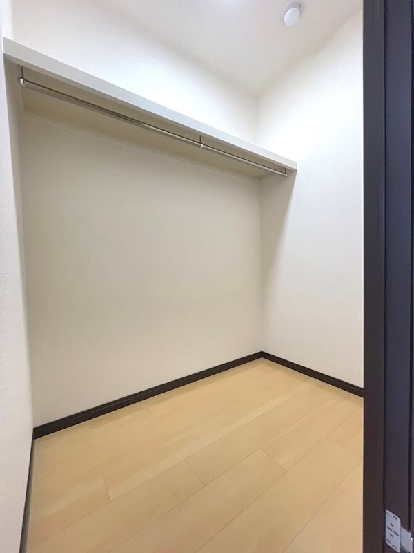 モンサント旭町 収納