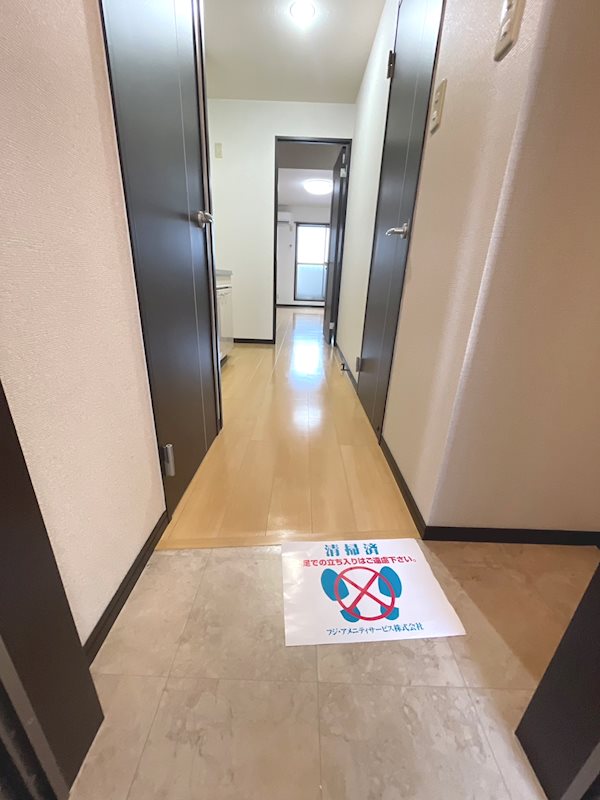 モンサント旭町 玄関