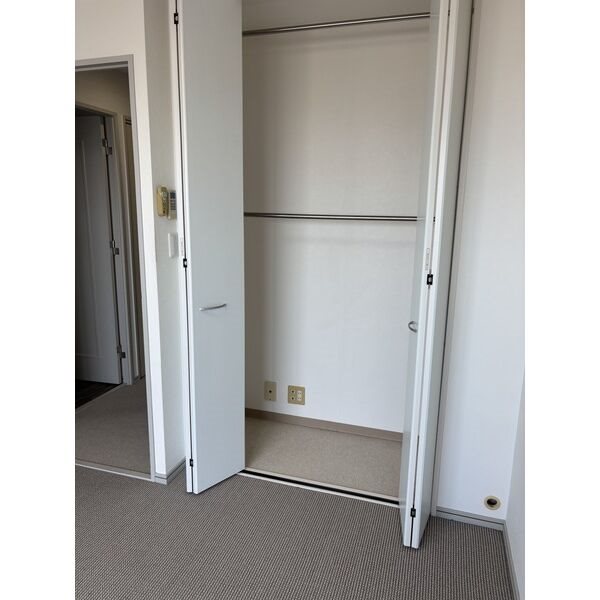 アルザブルータワー 収納