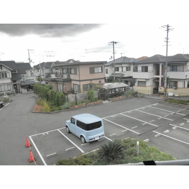 アンプルール光明池 駐車場