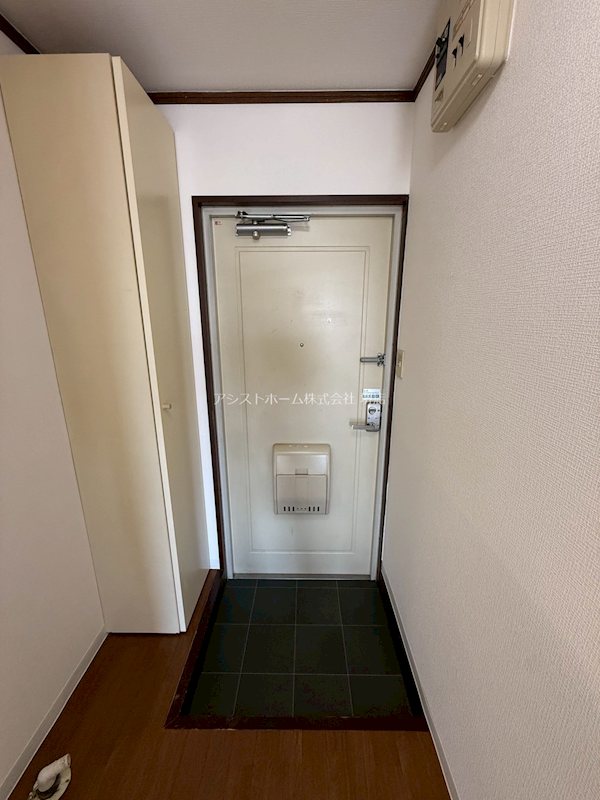 ラポール向陵 玄関