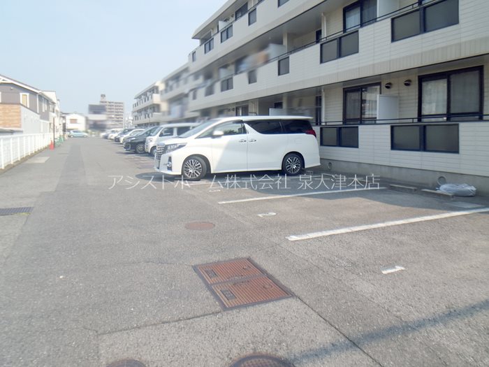 ヴァンベールしののめ 駐車場