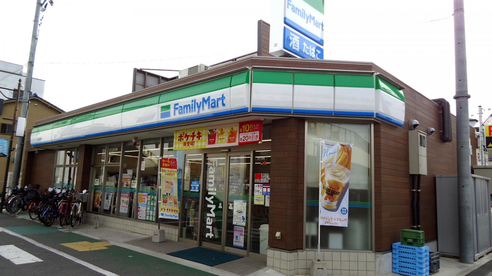 アンレーヴ羽衣 コンビニ