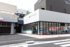 アンレーヴ羽衣 コンビニ