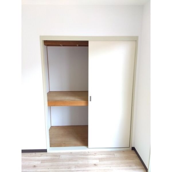 フレグランス川崎 収納