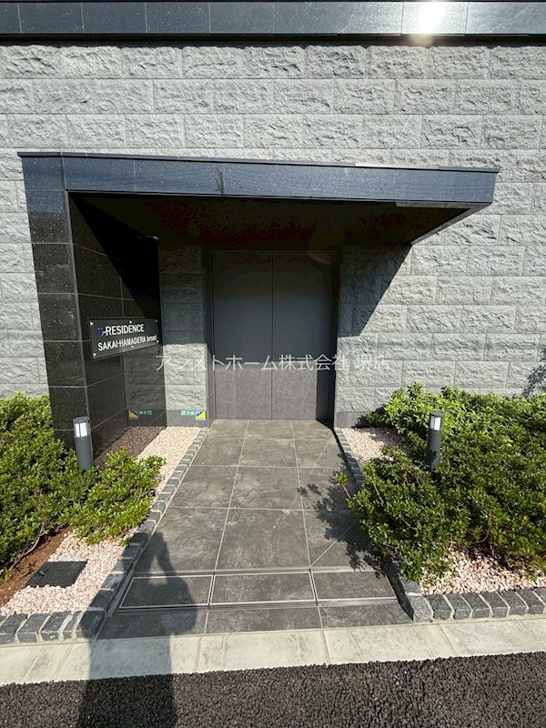 S-RESIDENCE堺浜寺broad エントランス