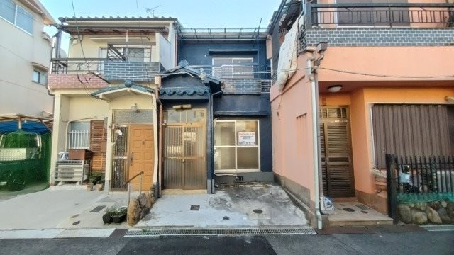 和泉市富秋町2-16-18テラスハウス 外観
