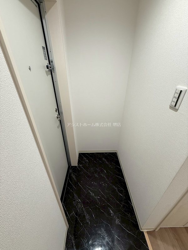 ハウスモメゾン大浜A棟 玄関