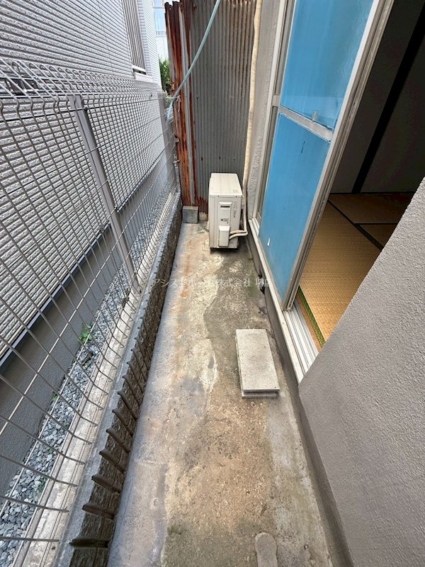 寺地町コーポ ベランダ