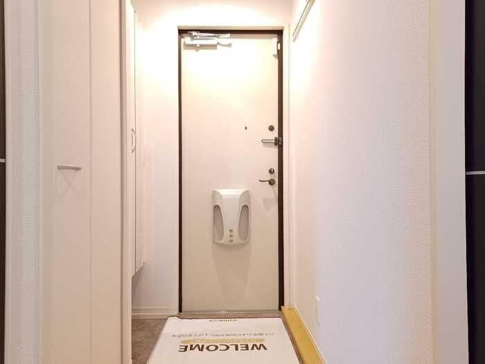 エイト 玄関