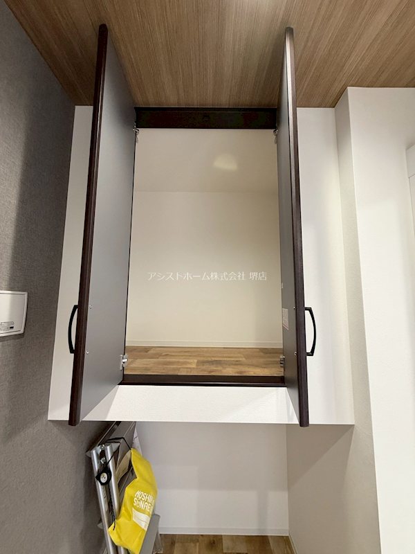 西湊町ジーイー・ディス 収納