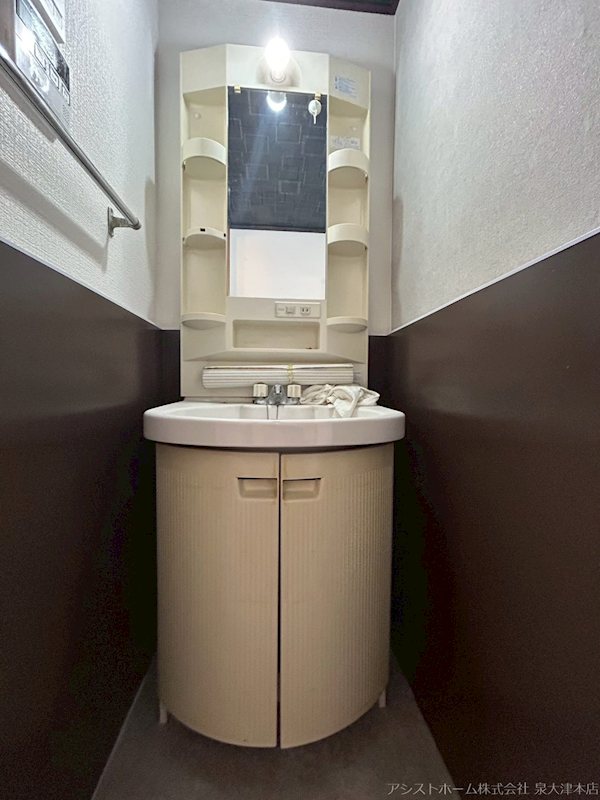 助松町3丁目一戸建て 洗面所
